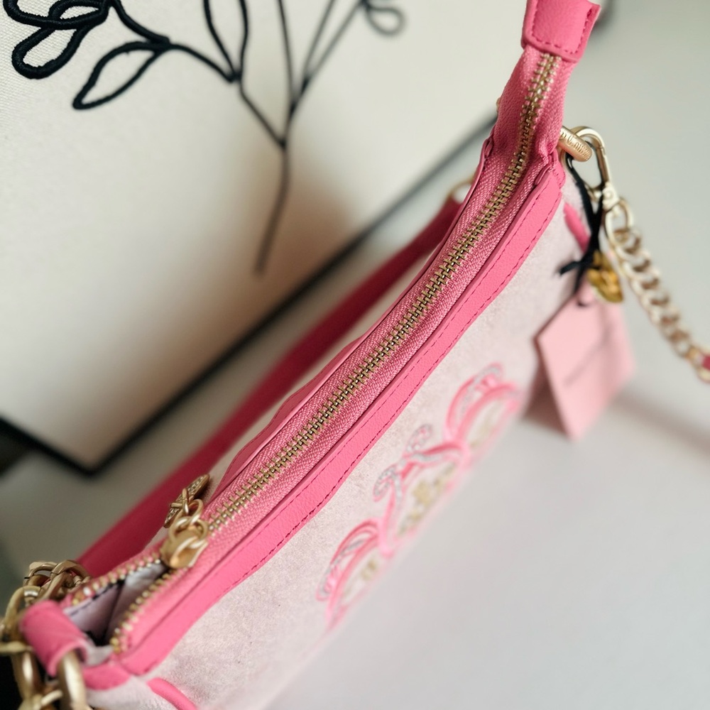 Juicy Couture Juicy Lovers Club Shoulder Bag - Picture 2 of 3